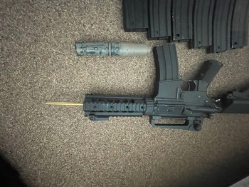 Bild 3 für M4 komt met  7 midcap mags