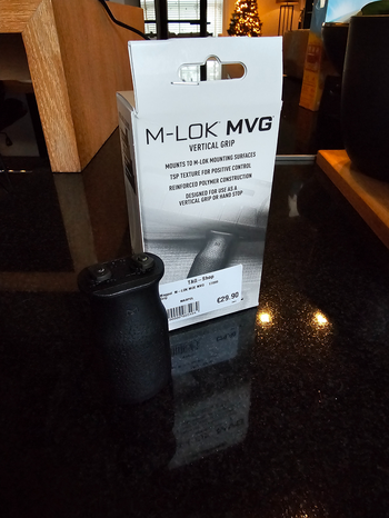 Image 2 for MAGPUL M-LOK MOE MVG (fore) Grip