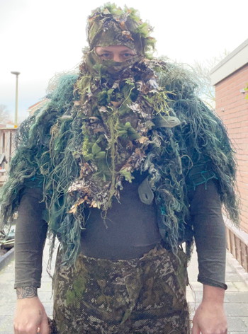 Bild 3 für Ghillie suit handgemaakt