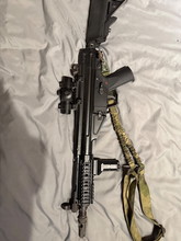 Bild für Airsoft MP5 Tactical MP5 A5  Red Dot, 2 Magazine, 3 Akkus