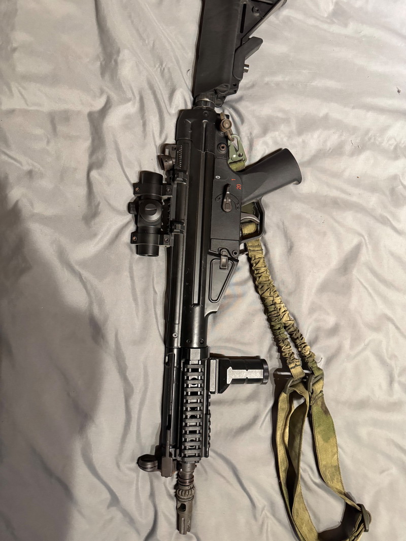 Bild 1 für Airsoft MP5 Tactical MP5 A5  Red Dot, 2 Magazine, 3 Akkus