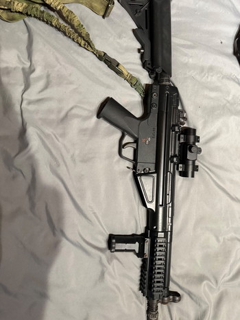 Bild 2 für Airsoft MP5 Tactical MP5 A5  Red Dot, 2 Magazine, 3 Akkus