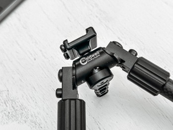 Image 4 for Caldwell Accumax carbon fiber bipod (6