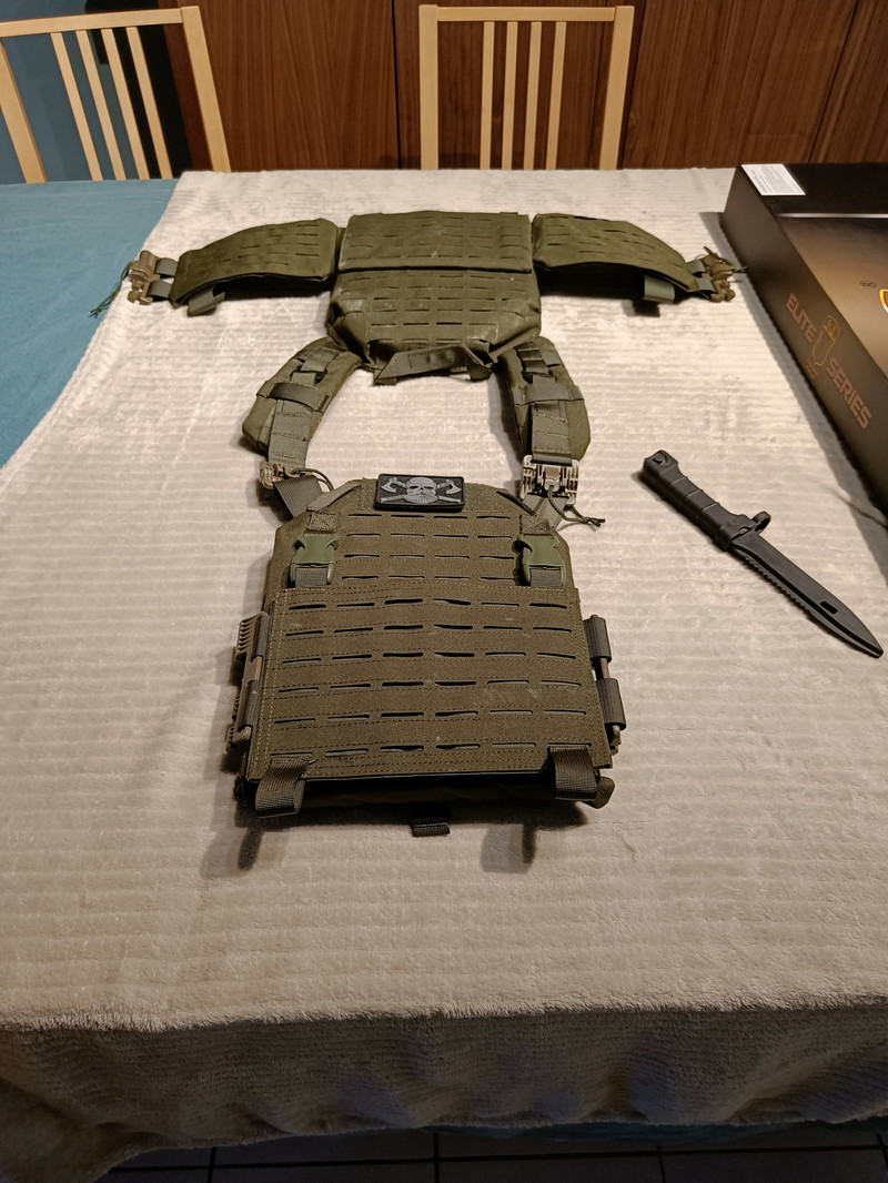 Afbeelding 1 van Invader gear Quick release plate carrier.