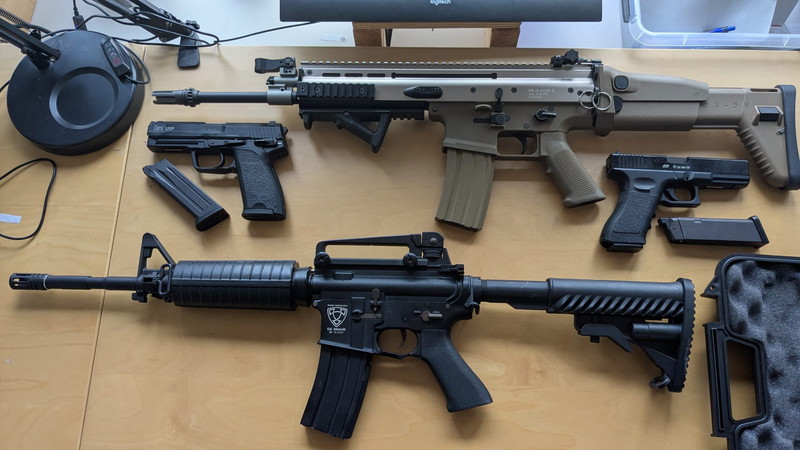 Imagen 1 de SCAR+M4+GLOCK+HK+KINGSARMS diverse airsoft spullen