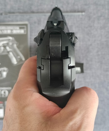 Afbeelding 5 van TOKYO MARUI US M9 GBB PISTOOL (BERETTA)