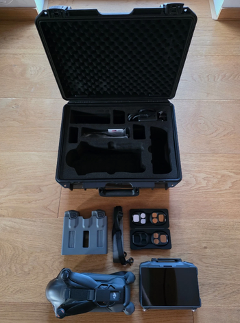 Image 2 pour DJI Mavic 4 Pro 512 GB Creator Combo RC Pro 2 Jahre Care Refresh Drohne Copter