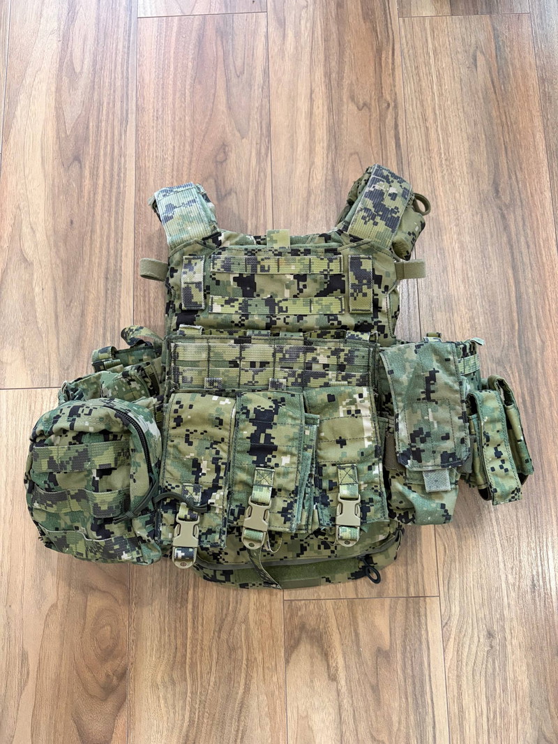 Image 1 for Eagle industries MMAC-R 2012 aor2 + pouches and B-tap backpack, all original