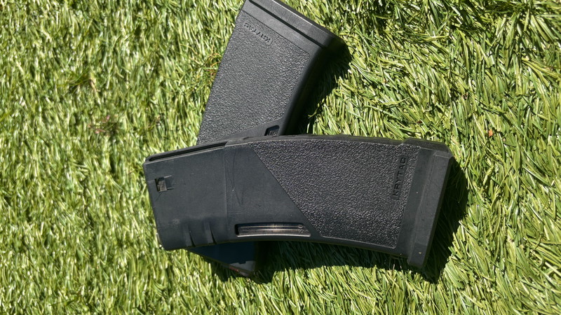Image 1 pour 2x Krytac M4 Midcap Magazine 150rds Black