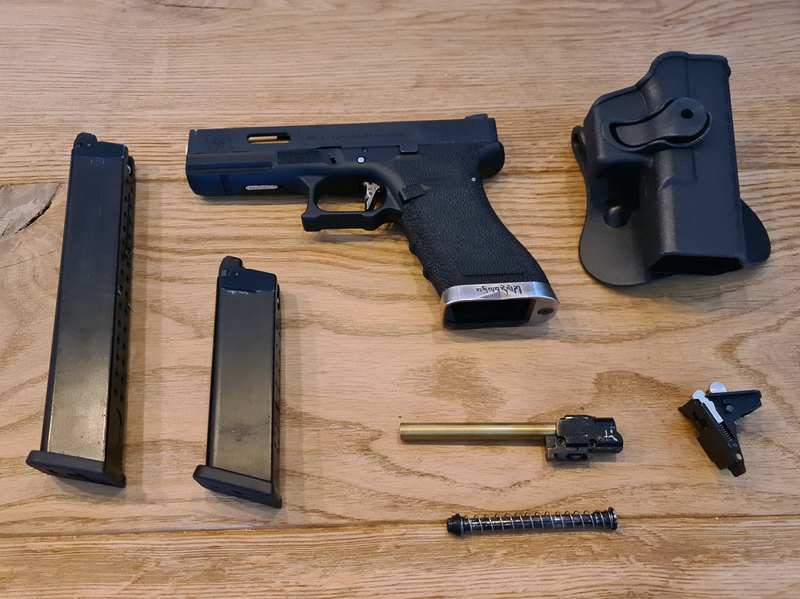 Afbeelding 1 van WE tactical g17 maple leaf upgrade kit