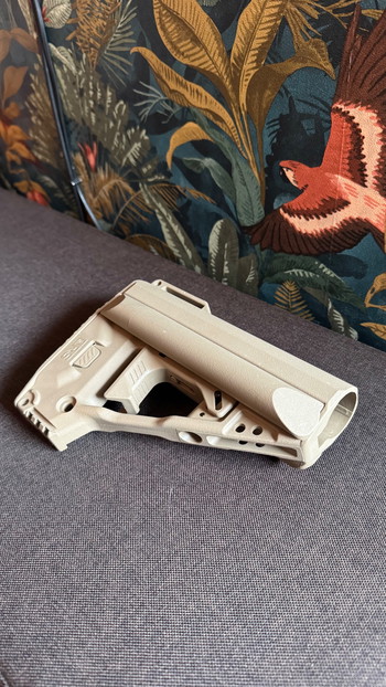 Image 2 for VFCQRS Stock Dark Earth