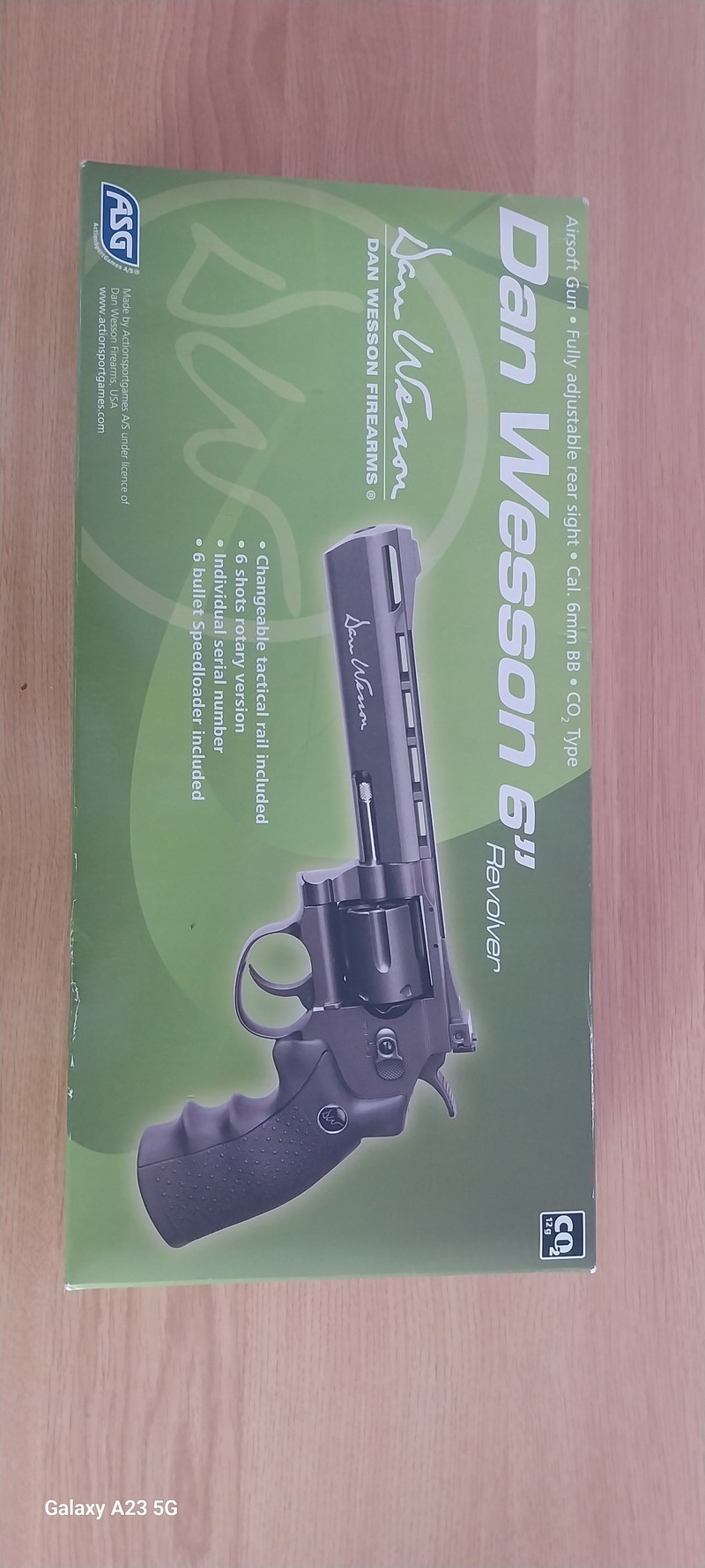 Afbeelding 1 van Revólver Airsoft DAN WESSON 8
