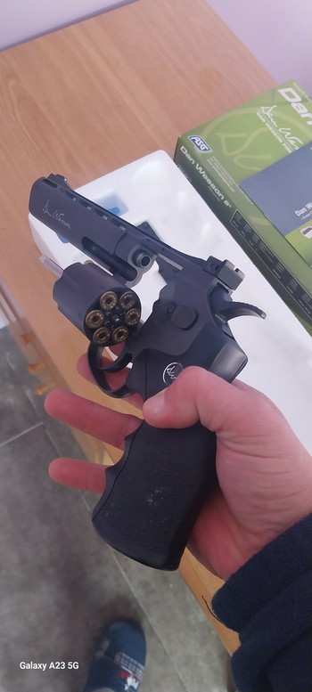 Afbeelding 3 van Revólver Airsoft DAN WESSON 8