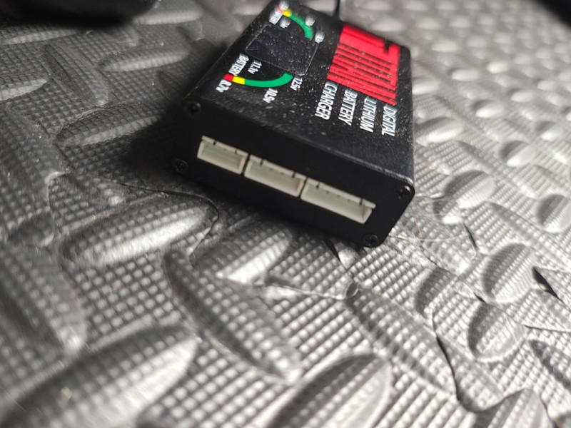 Afbeelding 1 van Lipo accu lader