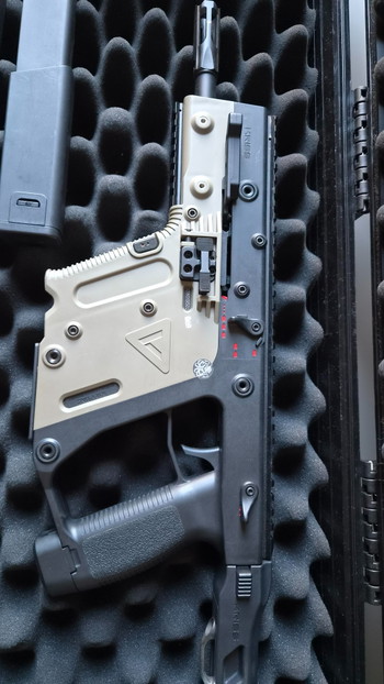 Image 3 for Nette Krytac kriss vector two tone