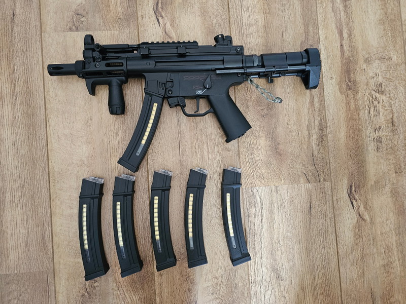 Image 1 pour Begadi MP5K + F-Mark // inc. 6 magazijnen