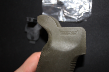 Afbeelding 3 van Magpul MOE-K2+ plus grip Olive Drab Green voor GBBR m4/ar15 of sniper replica's