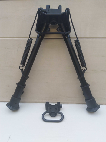 Imagen 2 de Bipod + Rifle Sling Swivel Mount Push Button Release.