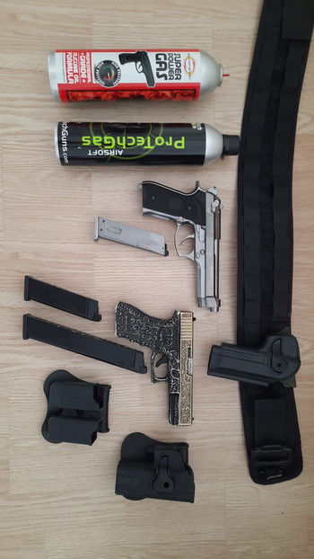 Image 3 for WE glock 17 ivory edition inclusief extra's