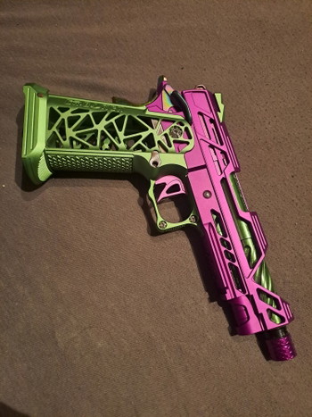 Bild 2 für Joker custom 4.3 hi capa build