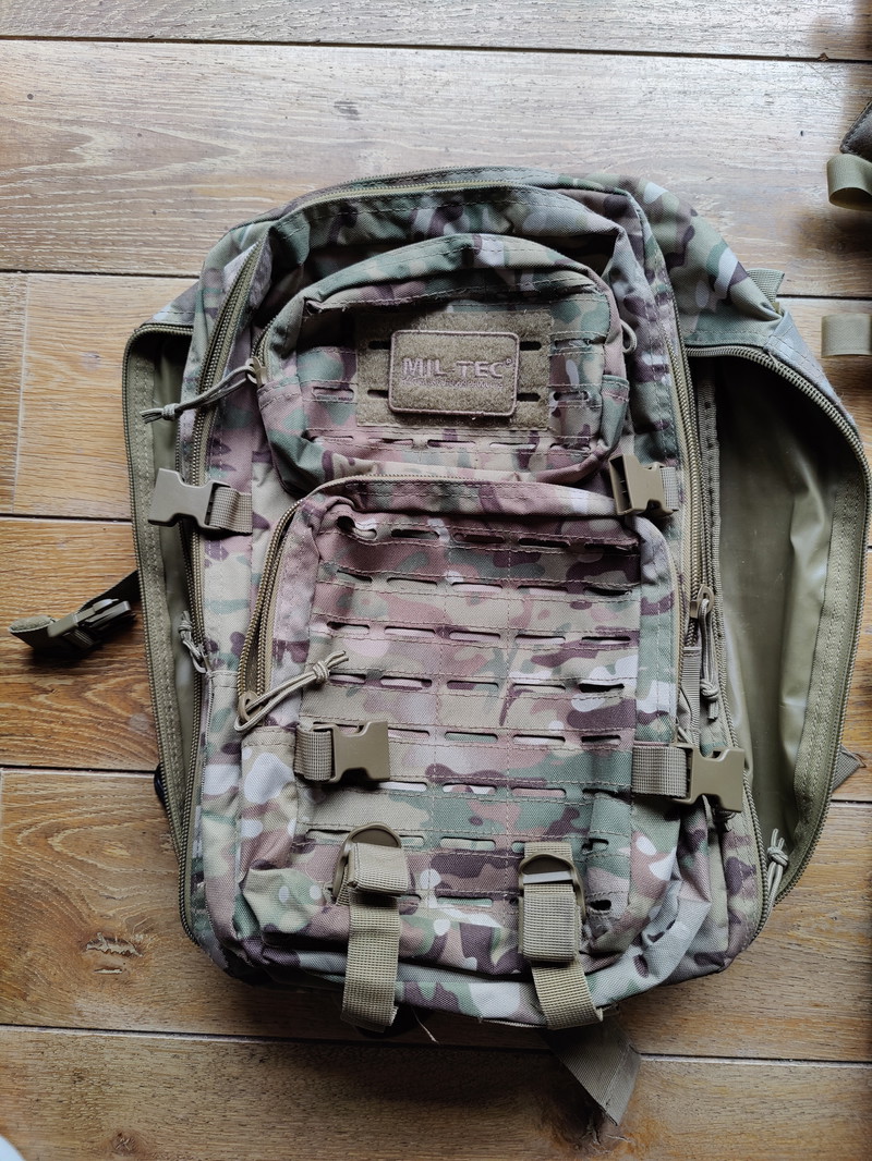 Image 1 for Multicam Gear - Complete set