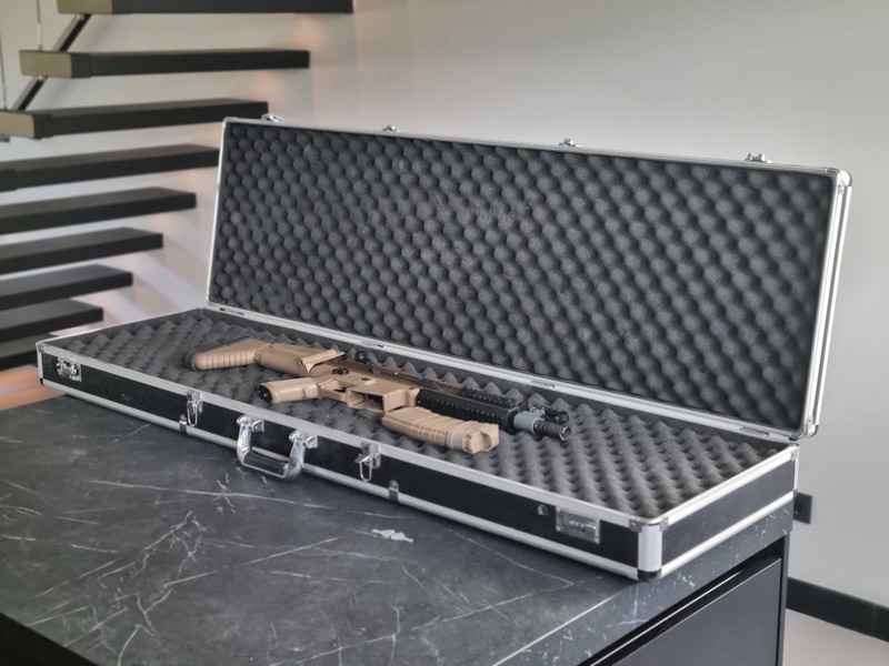 Bild 1 für Flightcase voorzien van schuim (130 cm)