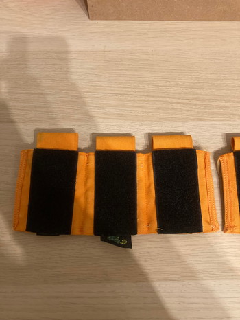 Image 2 for 2x orange pouch