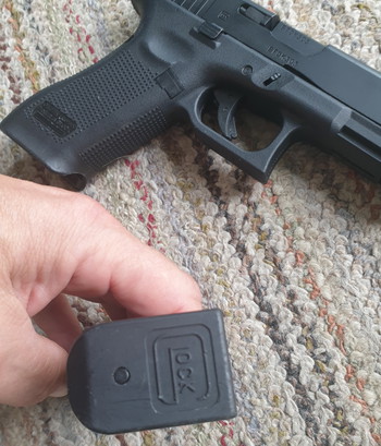 Imagen 5 de GLOCK 17 GEN5 | GBB | UMAREX + ORIGINELE  G17  GLOCK STAANDER