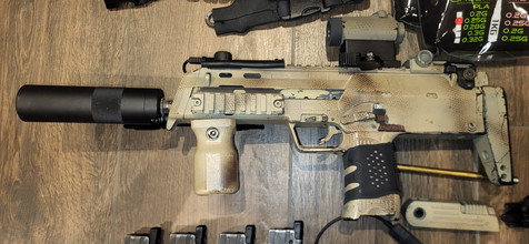 Image pour Tokyo Marui MP7 GBB