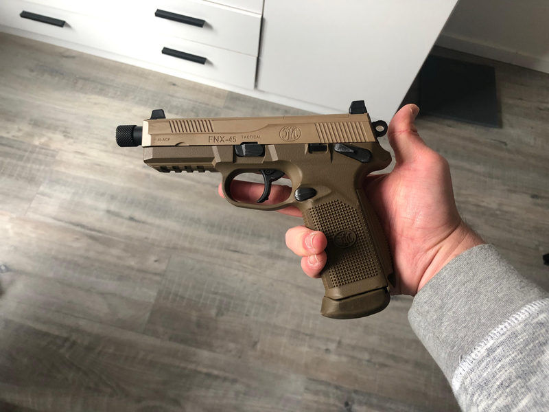 Afbeelding 1 van TM FNX45 Tactical, 3mags and magplates.