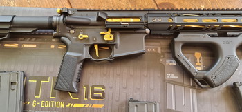 Afbeelding 4 van Tokyo Marui MTR16 G-Edition | Inclusief 5 Mags en ASG Front grip