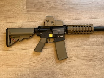 Afbeelding 2 van Specna Arms M4 + EOTech en Mock Supressor