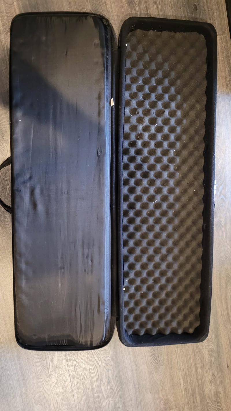 Afbeelding 1 van replica koffer met slot