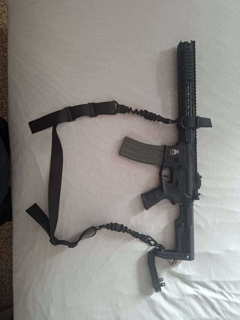 Bild 1 für S-AEG M4 von APS / Mit Akku und Magazinen.