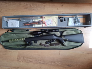 Imagen para Upgraded TM VSR 10 With 3 Magazines, Bipod, Scope and Bag and more