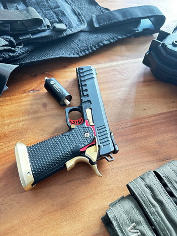 Image 2 pour Hi-Capa complete set