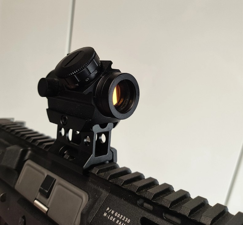 Bild 1 für Reddot optic + riser(NIEUW)