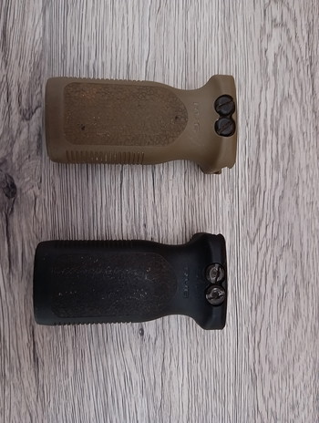 Image 2 for MOE VERTICAL FOREGRIP