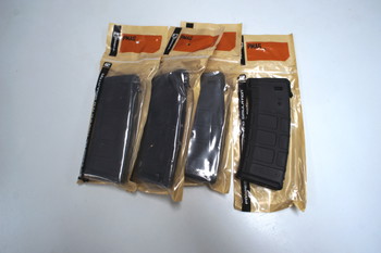 NIB Magpul PTS PDR-C + Carry Handle + Grip Extender + 4x Gesealde PMAGs + Reserve Tappet Plate. DE ULTIEME 2014 MAGPUL TIJDCAPSULE – 2. kép