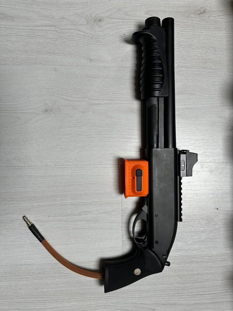 Bild 1 für Tokyo Marui Breacher HPA ready (mag aansluiting) | CQB