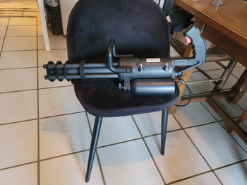 Afbeelding 2 van M132 classic army