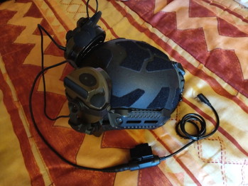 Afbeelding 3 van PTS MTEK FLUX with TAC SKY II headset + mount and PTT