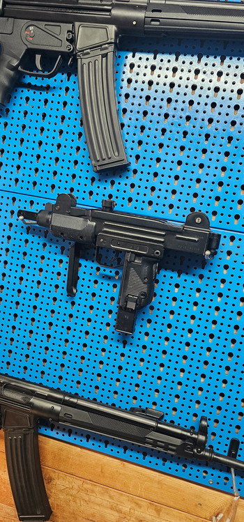 Imagen 3 de KWC / Guarder Mini UZI GBB