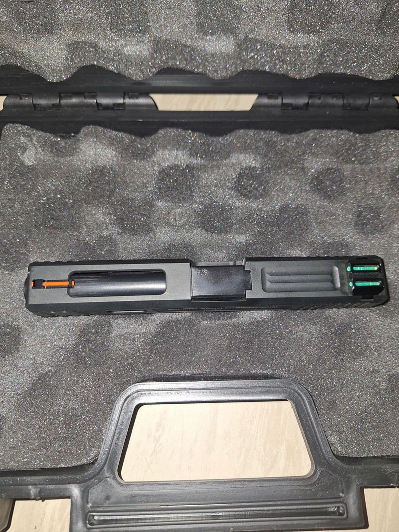 Image 1 pour Glock upper upgraded met SAI slide