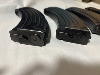 Imagen 3 de Tokyo Marui AKM GBB magazijnen (4 stuks)