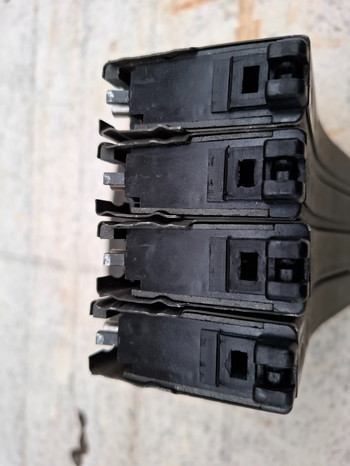 Bild 3 für GHK V.1 | CO2 | GHK/INOKATSU/WA | 4 Magazines + 1 Spare Parts | Airsoft