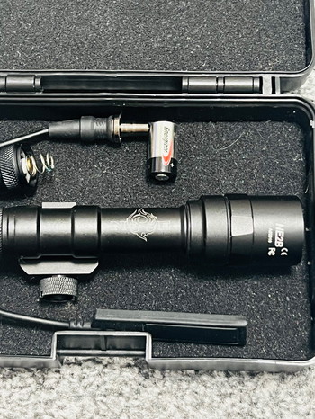 Imagen 5 de Night Evolution M600U Taktische LED-Soft-Lampe, 450 lm, militärisches Licht