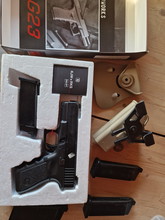 Image for KJW Glock 23 + 4 mags + holster