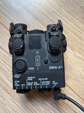 Afbeelding van Tactical PEQ DBAL-A2 (Green Laser+ Red Laser + White Light)