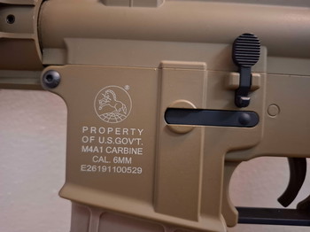 Afbeelding 4 van Cybergun Colt M4 - AEG - FULL METAL